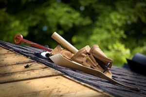 roofer-_contractor_insurance-tool-belt-300x199 Roofing Contractor General Liability Insurance