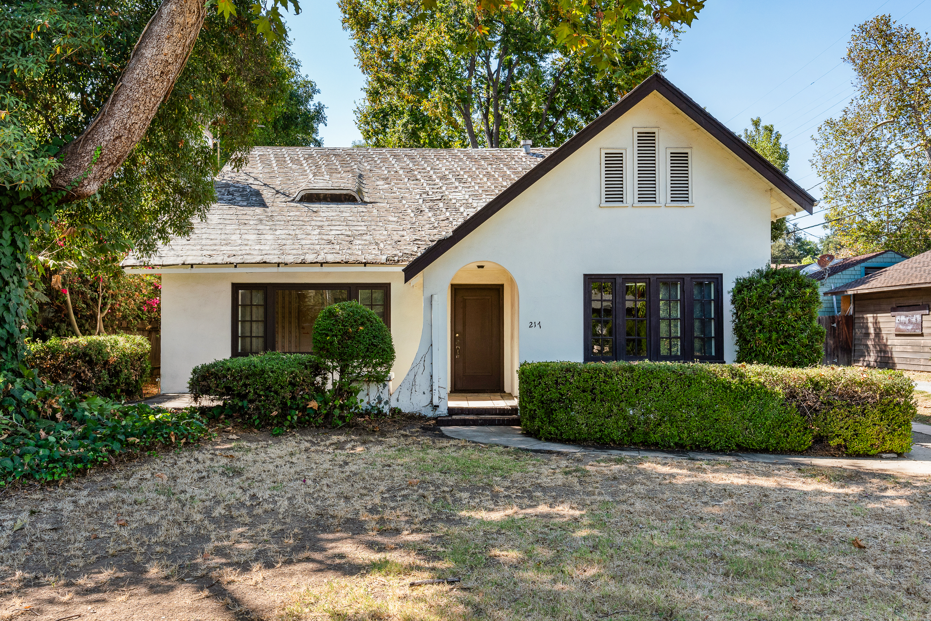 217freemontave-001-1- The Dave Knight Real Estate Team of Keller Williams Realty Announces the Return of Five, South Pasadena Historic Properties Onto the Market After Decades-Long Caltrans Ownership