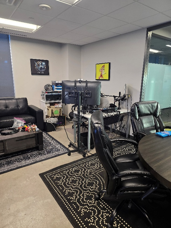 blaqclouds-podcast-studio-1 Blaqclouds Unveils State-of-the-Art Podcast Studio in Colorado to Spotlight High-Utility Companies and Real-World Crypto Projects