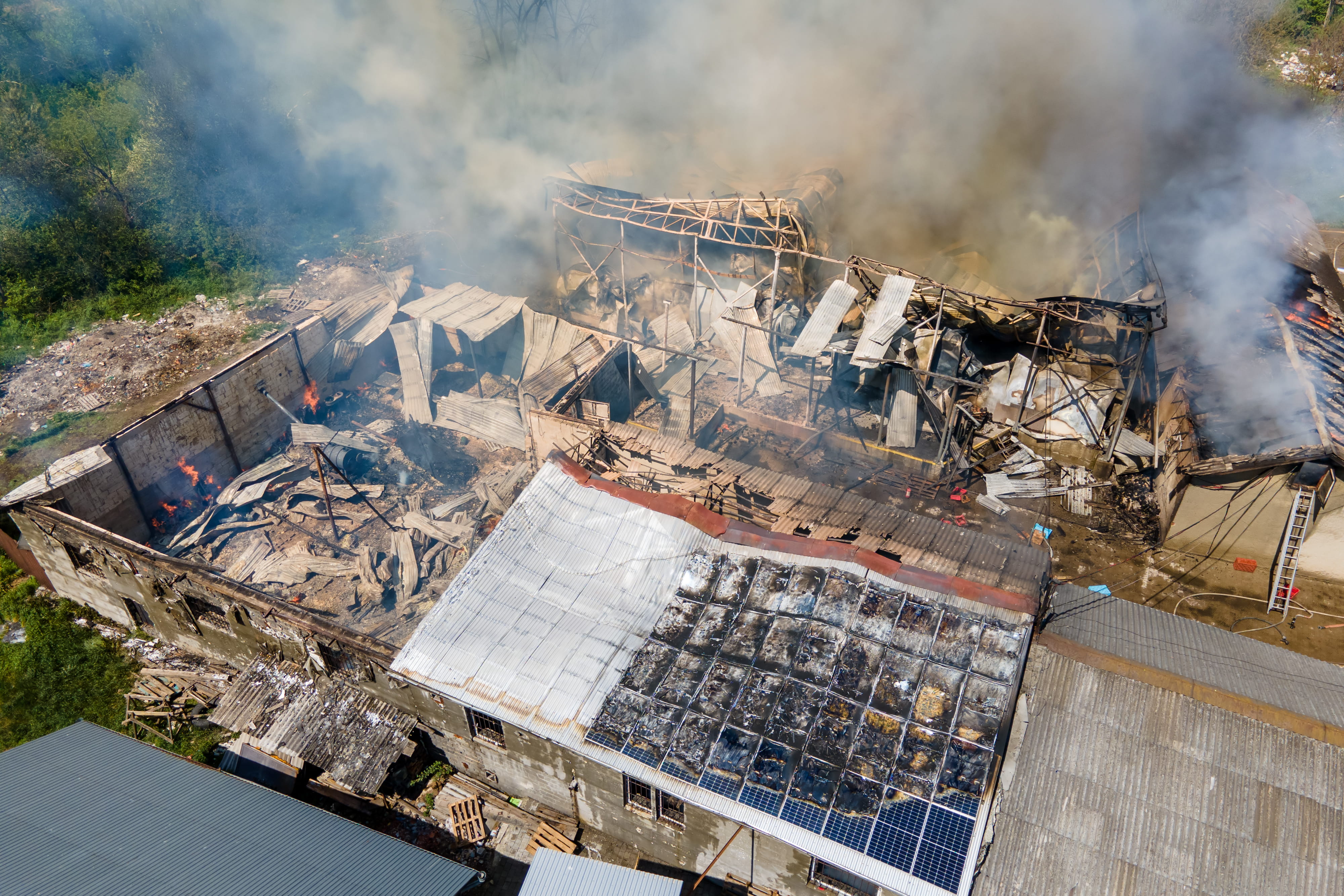 burning-building-aftermath-with-smoke-and-scattere-2026-09-23-05-32-00-utc-28129 Brooklyn's Go-To Public Adjuster, Republic Claims Associates, Expands Its National Reach